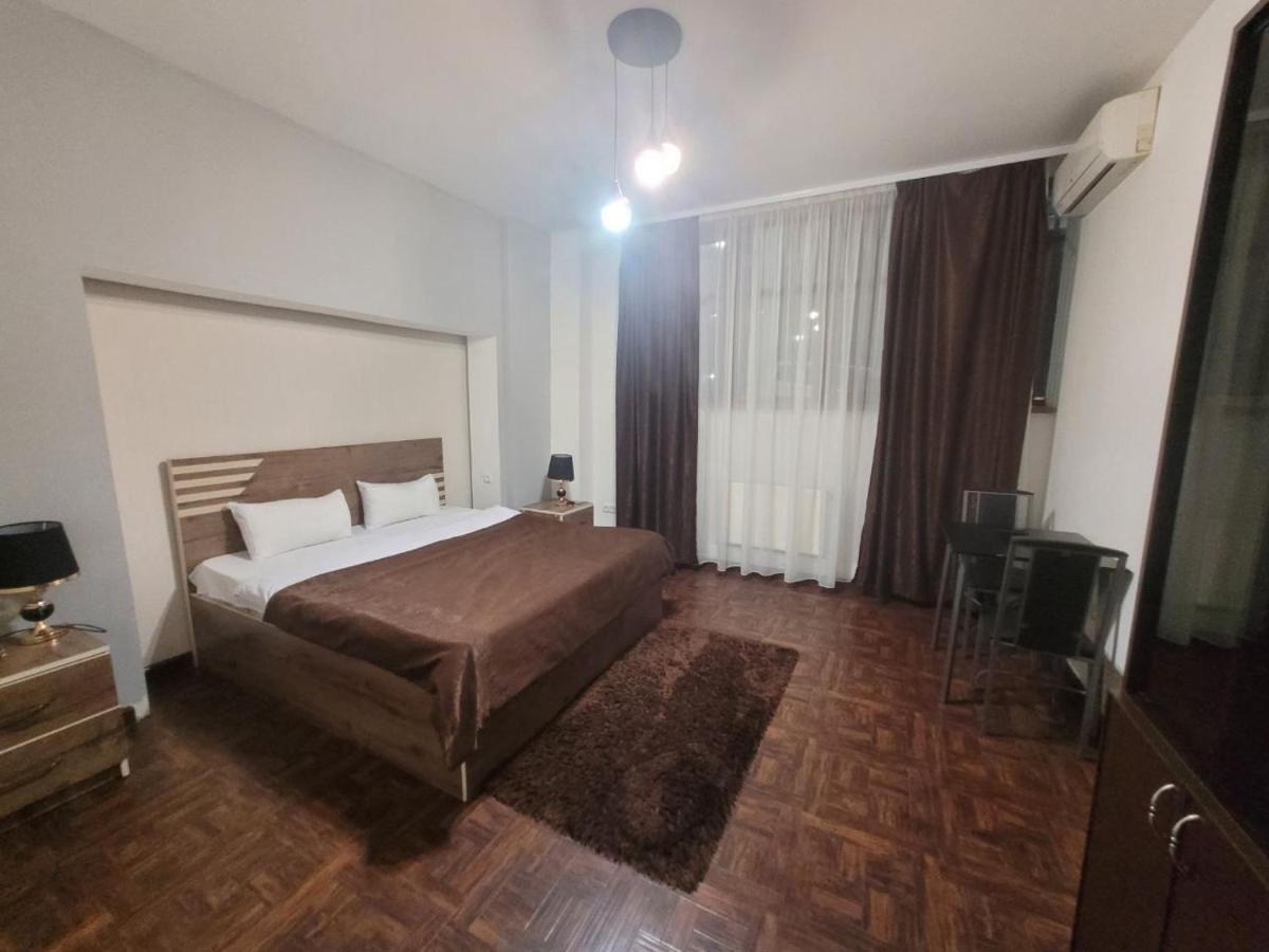 Hotel In Center Of Yerevan Exterior photo
