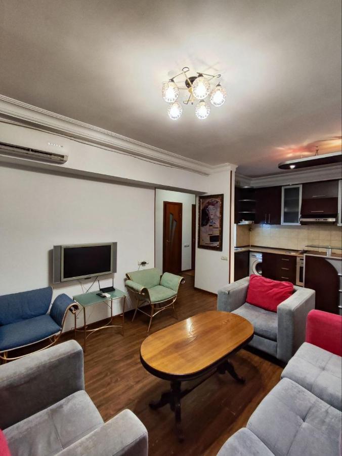 Hotel In Center Of Yerevan Exterior photo