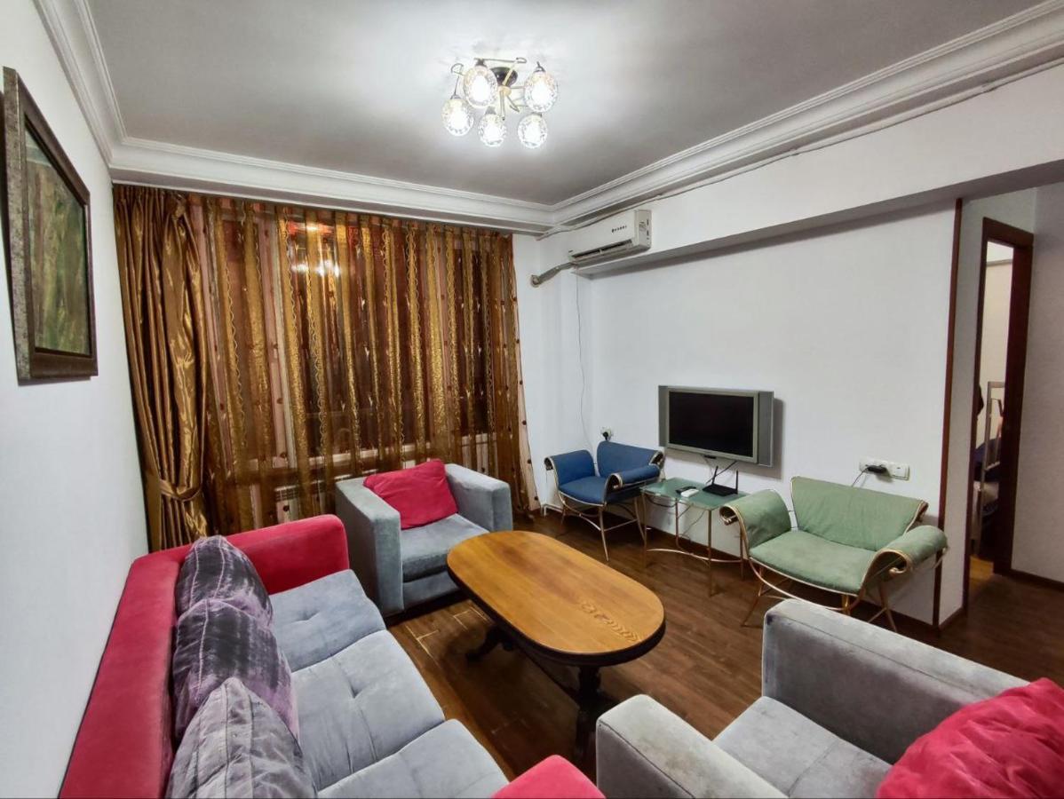 Hotel In Center Of Yerevan Exterior photo